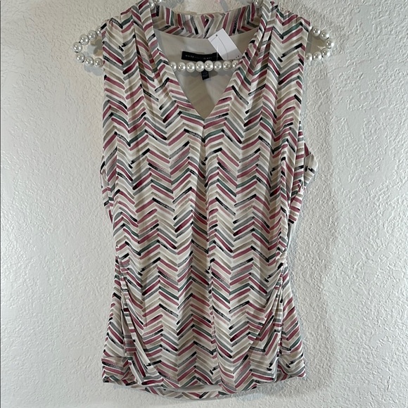 White House Black Market Shirred Tank Blouse Chevron Pattern Sleeveless NWT Sz M - Picture 1 of 10
